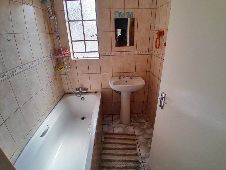 To Let 3 Bedroom Property for Rent in Kathu Northern Cape